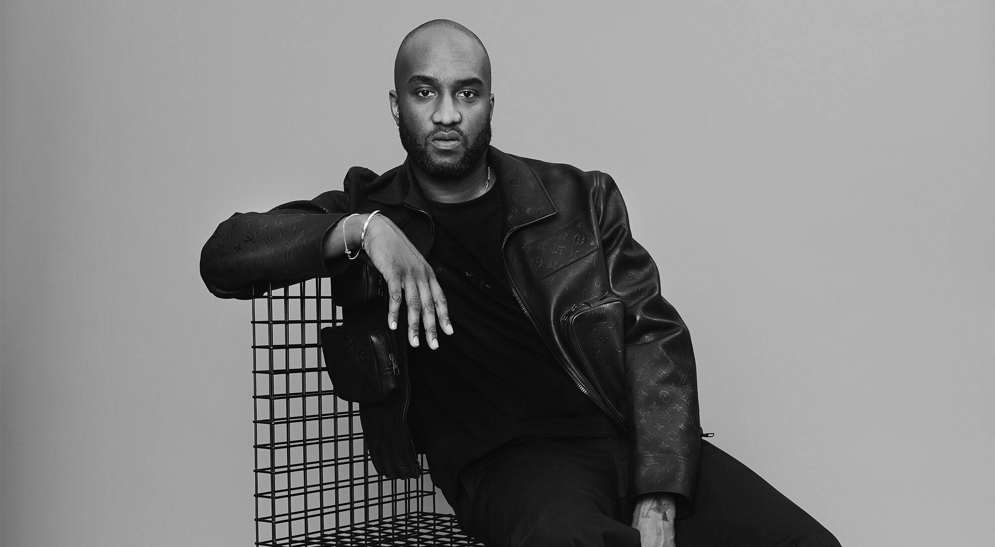 VIRGIL ABLOH OMAGGIATO DAL RAPPER KENDRICK LAMAR DURANTE L'ULTIMA SFILATA  DI LOUIS VUITTON